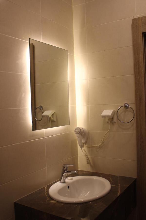 Castle Beach Hotel Akabe Dış mekan fotoğraf